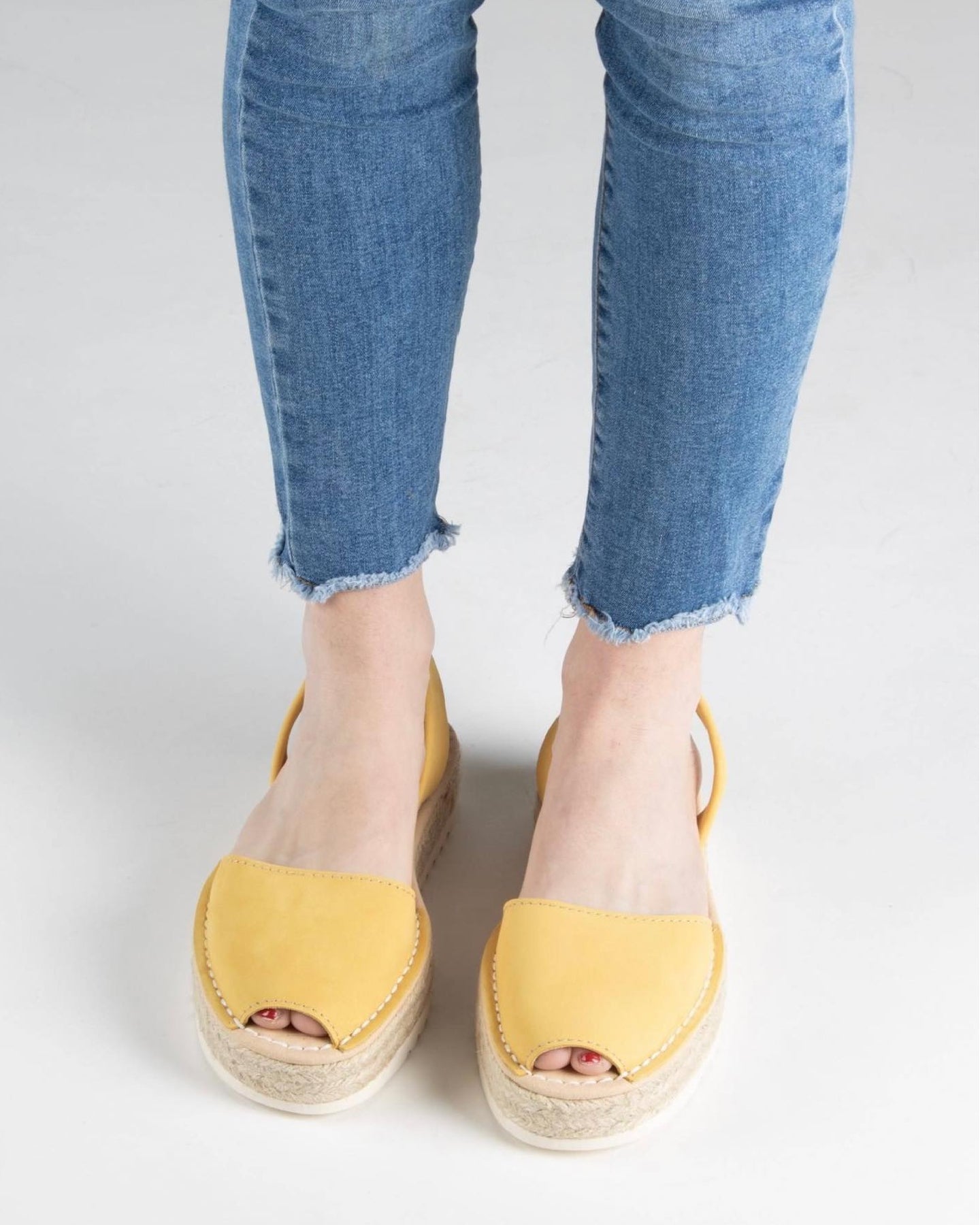 Sandale AVARCA cu platforma 3.5cm din piele intoarsa - Glitter Galben